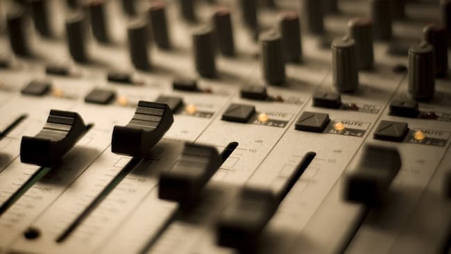 A Beginners Guide To Mixing Drum Tracks